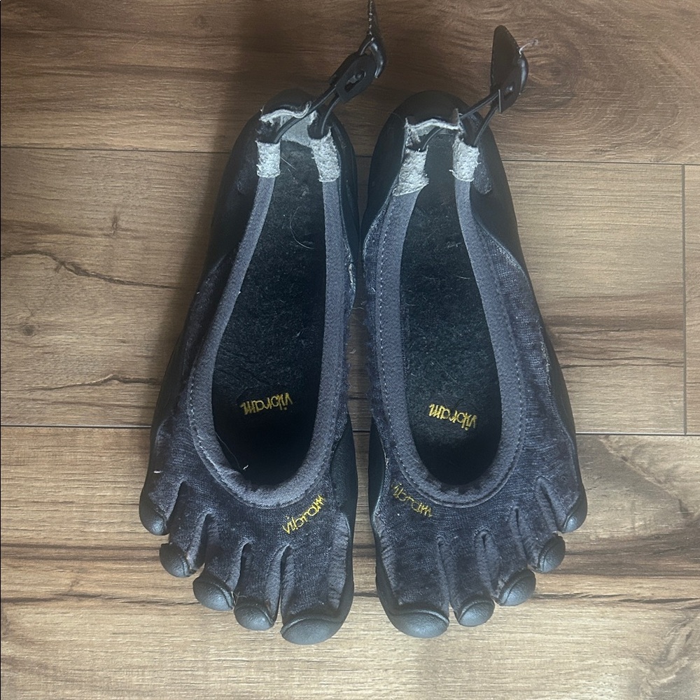 Vibram Black FiveFingers Women's Shoes
